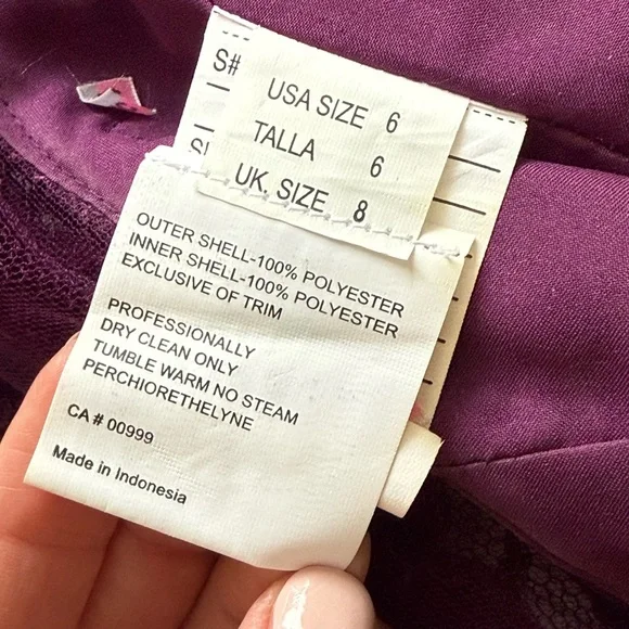 Elegant Purple Lace Evening Gown - Picture 9 of 9